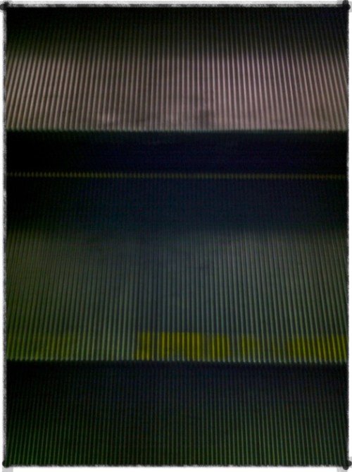 Escalatorbsizedborder