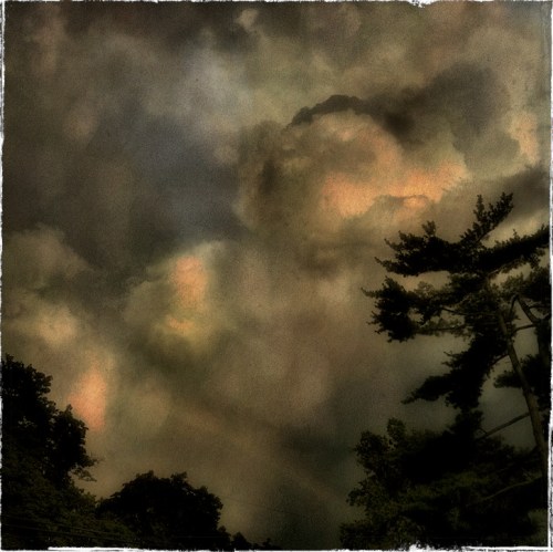 Thunderheadbrownpaperbokeh3agr