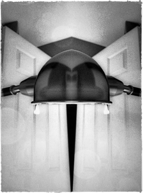 Sciencefictiondoublepicturebwbokehrings1brushup