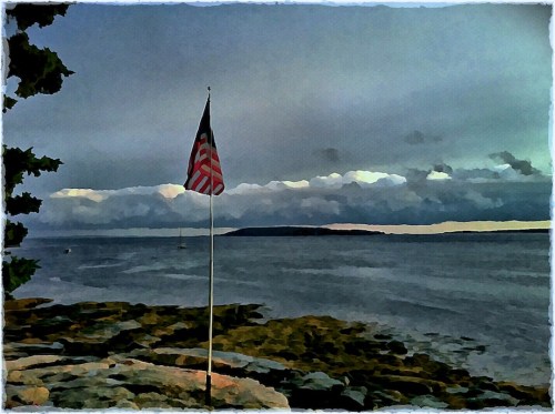 Flagandcloudbankfull2bokeh1sat