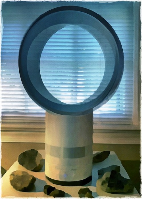 Oscillatingdysonfanbokeh1vertf