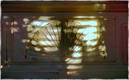 Chalkpaintedbureaubokeh1fullfl