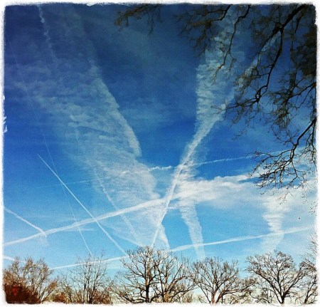 Contrails1 2