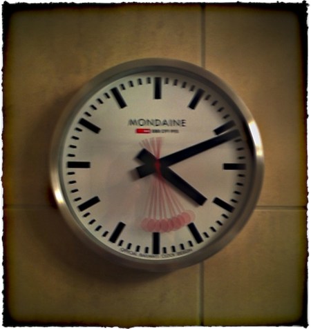 Clock7Bokeh1MidtoneSharpenGlowBrushup 2