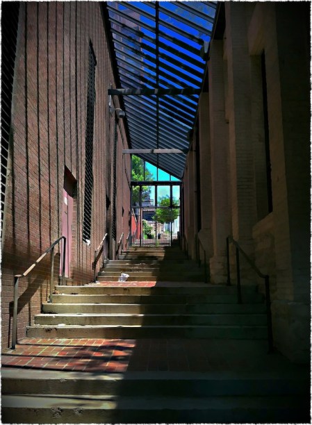 GeorgetownAlleyBokeh2MidtoneFrayed 2