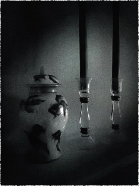 BWGingerJar2Bokeh2Frayed 2