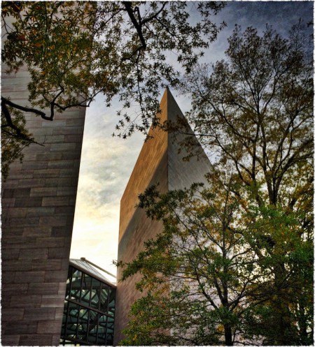 EastGalleryAutumLight3Intensify1Bokeh2Frayed2Snapheal