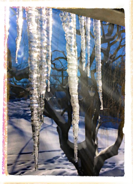 Icicles2FlareFrayedSnapheal2Flare2Rays9Flare3TapedSlide 2.jpg